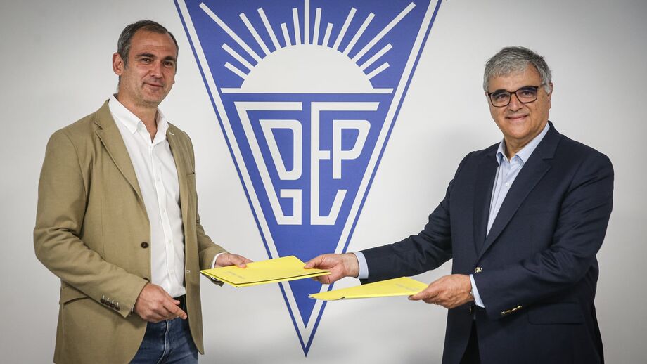 ACORDO. Beristain e Manuel Carré renovaram parceria