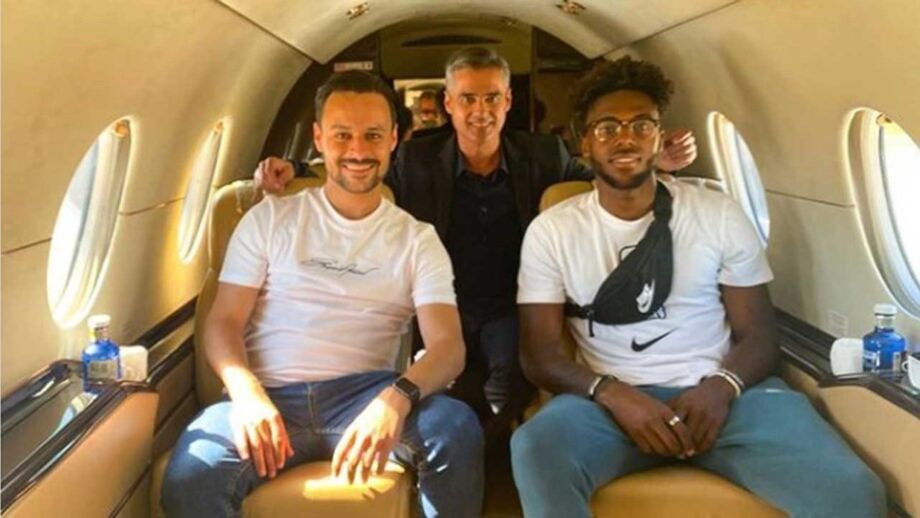 Nuno Tavares Ja Esta Em Londres Benfica Jornal Record