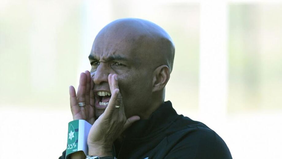Daúto Faquirá é o técnico da formação de Torres Vedras