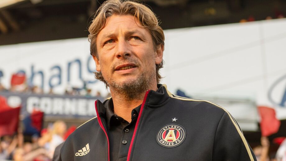 Gabriel Heinze: Argentino cortava lances decisivos e agora corta água aos jogadores