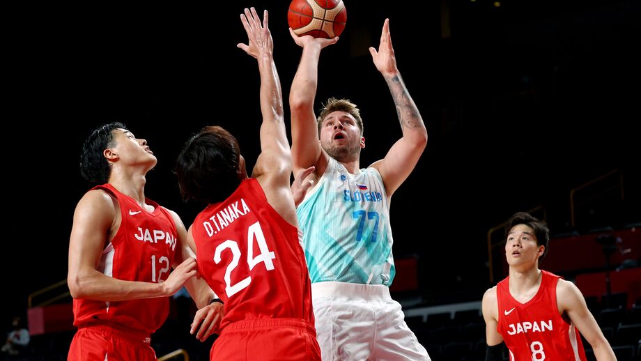 Eslovénia bate Japão e soma segunda vitória no basquetebol