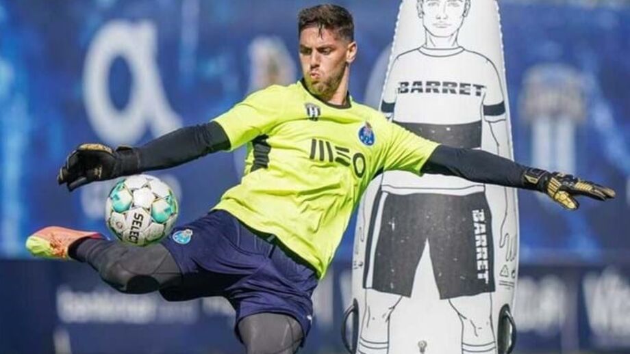 Cláudio Ramos em treino
