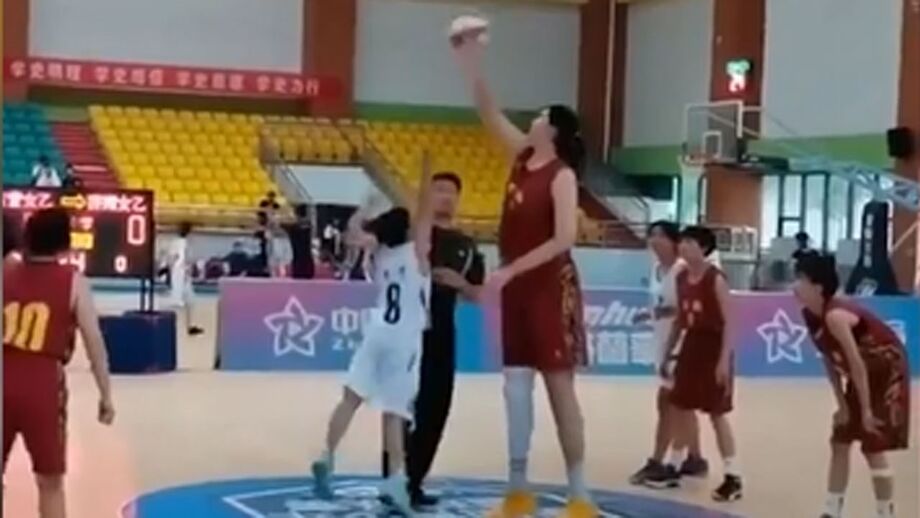 Imponência da jogadora é notável