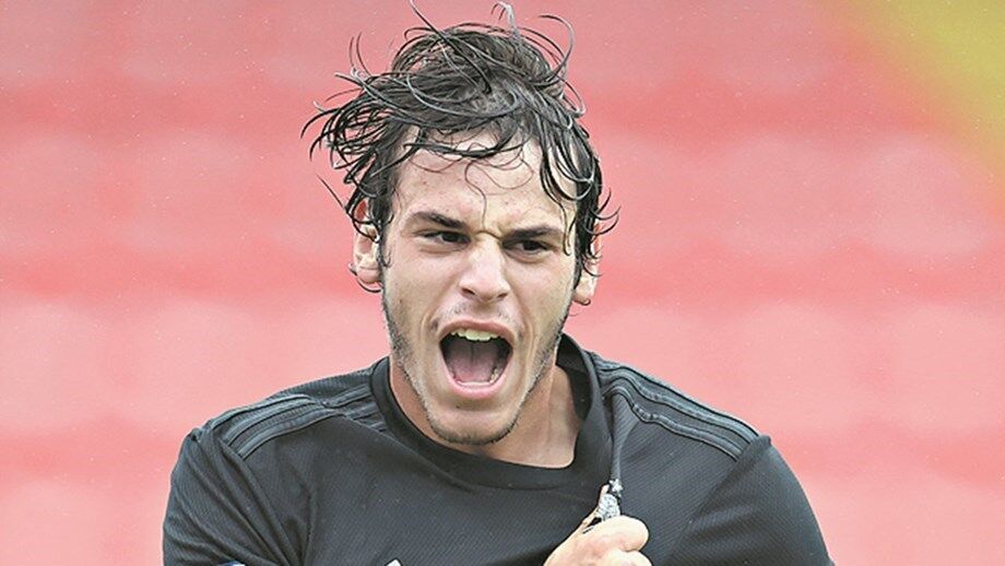 Comentário Record de Flávio Miguel Silva