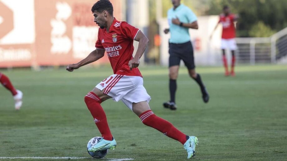 Comentário Record de Flávio Miguel Silva