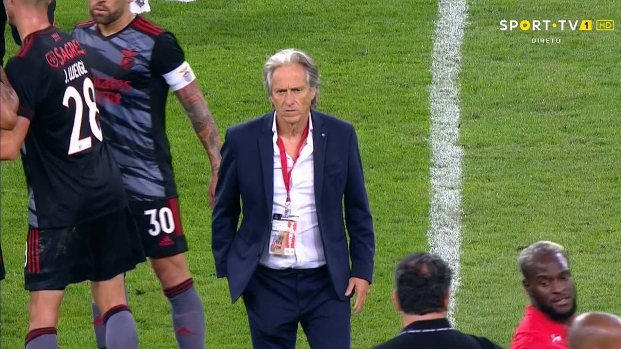 Jorge Jesus baralhado com sistema tático - Benfica ...