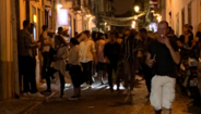 Convívio no Bairro Alto, em Lisboa