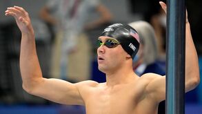 Robert Finke vence 1.500 metros livres e 'bisa' na longa distância