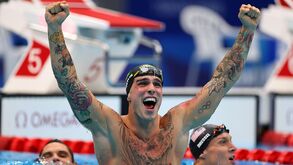 Dressel e Emma McKeon reis na piscina onde Hafnaoui foi o 'outsider'