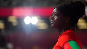 Liliana Cá quinta na final do lançamento do disco