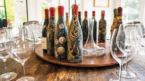 Vinho armazenado no fundo do mar gera polémica na Califórnia