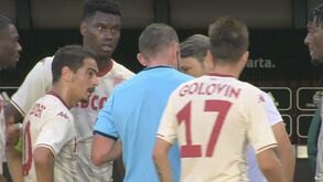 Sparta Praga-Monaco esteve interrompido por alegados insultos racistas