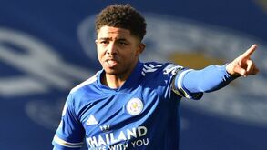 A violenta entrada de um jogador do Villarreal que lesionou Wesley Fofana