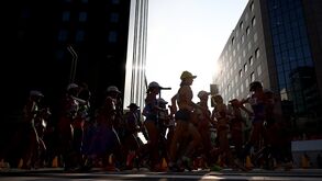 Marchadores sofreram com o calor