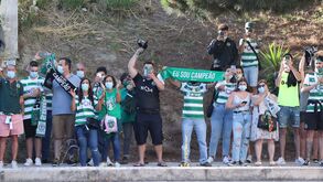 Adeptos do Sporting já fazem a festa em Alvalade 