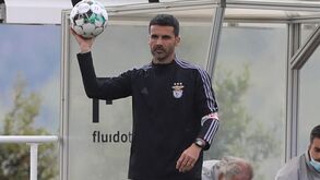 Benfica B-Nacional adiado