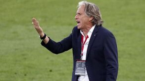 Jesus e o dedo em riste para Rui Pedro Braz: «Qualquer dia se fizer 'glu, glu, glu' tenho de explicar»