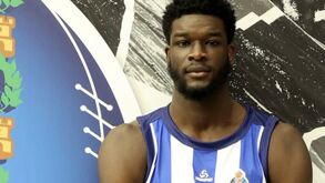 FC Porto anuncia contratação de poste senegalês