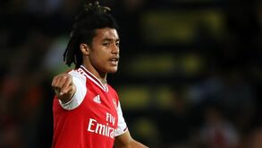Kido Taylor-Hart: 'Gazela' do Arsenal continua a ter motivos para sorrir
