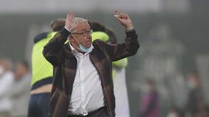 «És uma vergonha»: Carlos Pinho protestou com o árbitro e foi suspenso por 22 dias