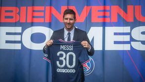 Salário milionário e prémio de assinatura astronómico: franceses revelam detalhes de contrato de Messi