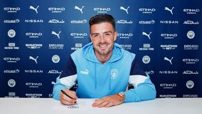 Emi Martínez sobre Grealish: «Quando cheguei disse que ele era o Messi com o pé direito»