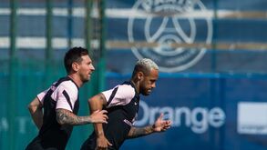 Messi traz boa disposição aos treinos do PSG