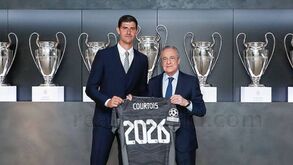 Thibaut Courtois renova com o Real Madrid até 2026