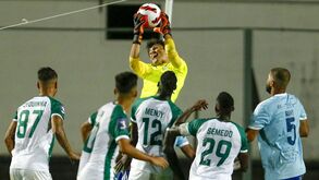 V. Setúbal-Amora foi interrompido pela rega: «Parabéns a quem cuida da relva, mas têm de melhorar...»