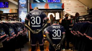 Paris SG revela verdadeira dimensão das vendas de camisolas de Messi