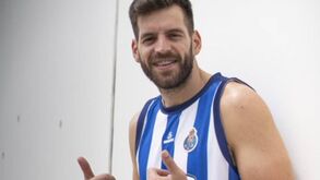 FC Porto renova com Miguel Queiroz até 2024