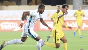 Al-Hazem de Hélder Cristóvão deixa-se empatar nos instantes finais frente ao Al-Ahli