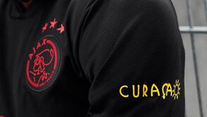 As imagens do equipamento do Ajax inspirado em Bob Marley