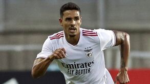 Lucas Veríssimo assume defesa do Benfica no regresso ao 4x4x2