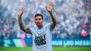 Dinheiro compra a felicidade dos parisienses