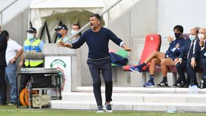 Sérgio Conceição critica relvado 