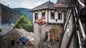 Espectáculo das Red Bull Cliff Diving World Series voltou a Mostar