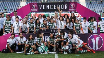 B24] Supertaça foi o jogo de futebol feminino mais visto de sempre