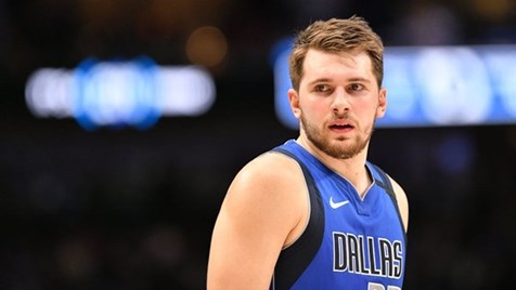 Doncic supera Chamberlain com oitavo 'triplo duplo' de 40 pontos na NBA