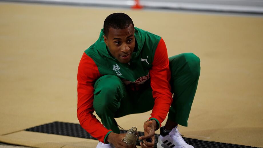 Triplista diz que teve de "correr contra o tempo"