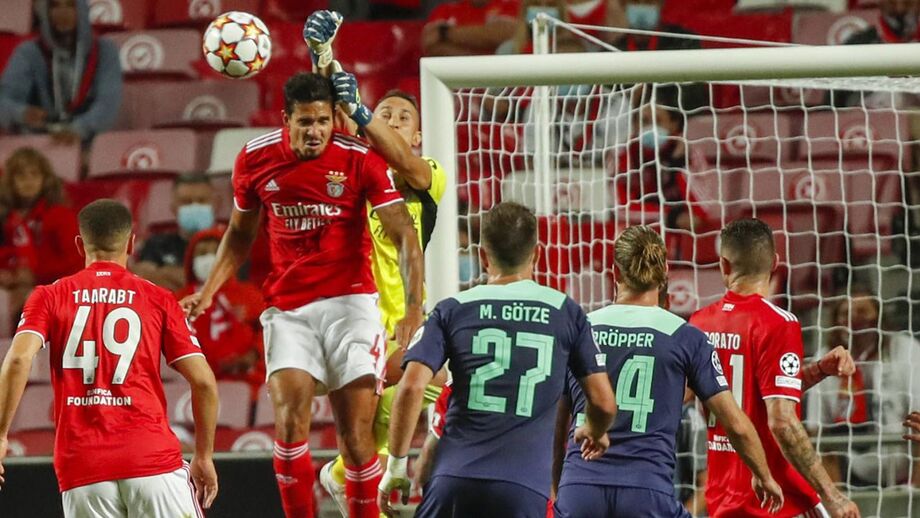 Treinador do Benfica voltou a falar sobre a exibição do guarda-redes grego