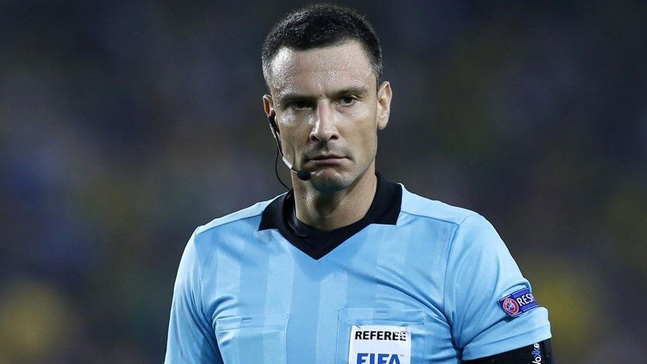 Slavko Vincic vai arbitrar Portugal-Dinamarca, no Estádio José Alvalade