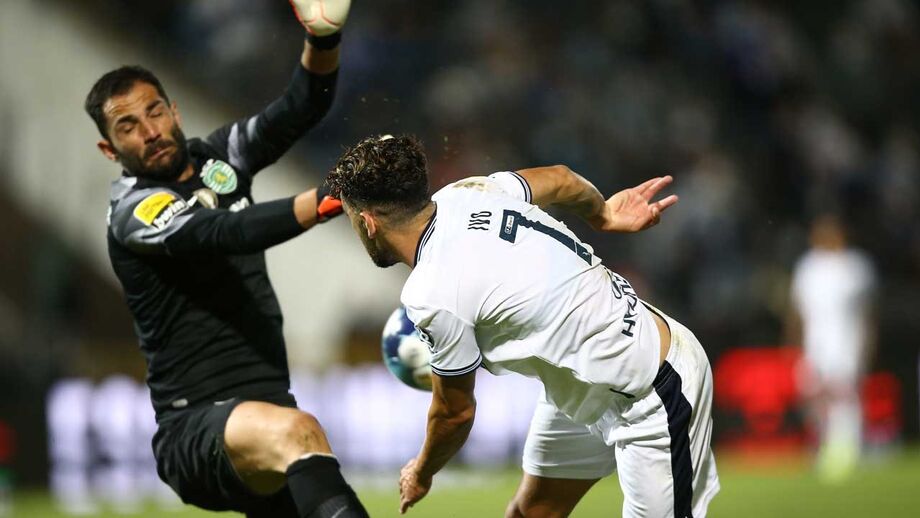 Treinador do Sporting elogiou o guarda-redes leonino pelas defesas decisivas frente ao Famalicão