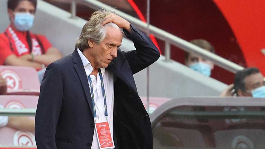 Treinador do Benfica assume que terá de abrir mão do avançado brasileiro, dos poucos com mercado no plantel