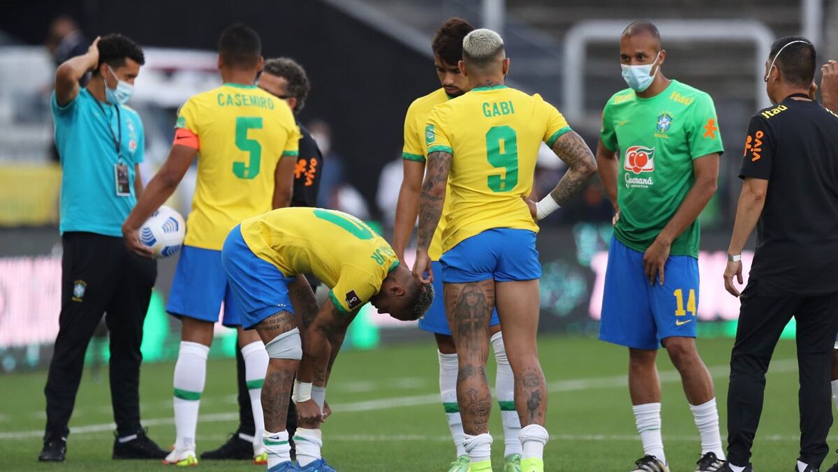 Jogadores argentinos podem não enfrentar Brasil por violar quarentena