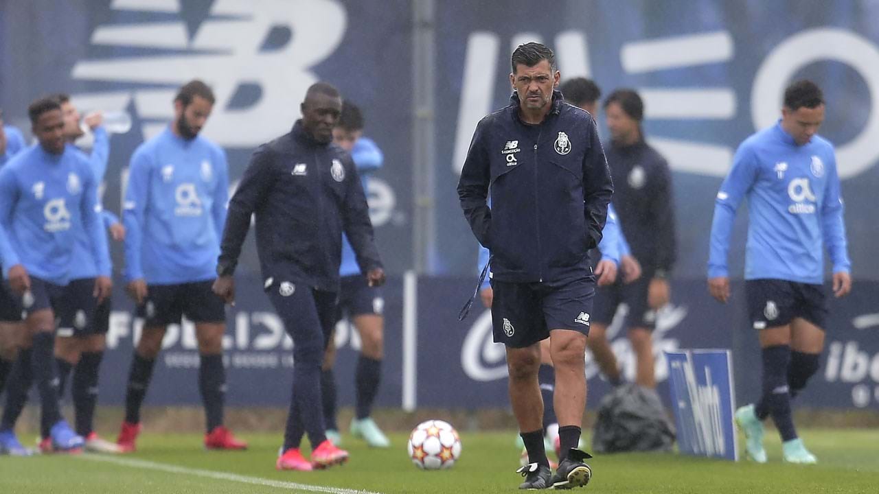 Preparação do FC Porto para o jogo da Champions com muitos ausentes do  relvado - FC Porto - Jornal Record