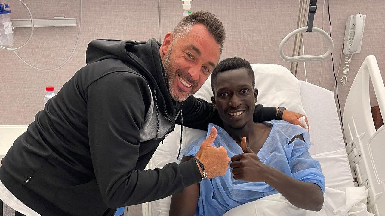 Mbaye com o treinador do Ac. Viseu, Zé Gomes