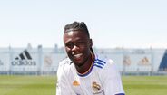 Eduardo Camavinga (18 anos/França -Real Madrid)