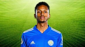 Sidnei Tavares chega ao FC Porto vindo do Leicester