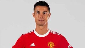 Sir Alex, esta é para si: United oficializa Ronaldo por 15 milhões de euros